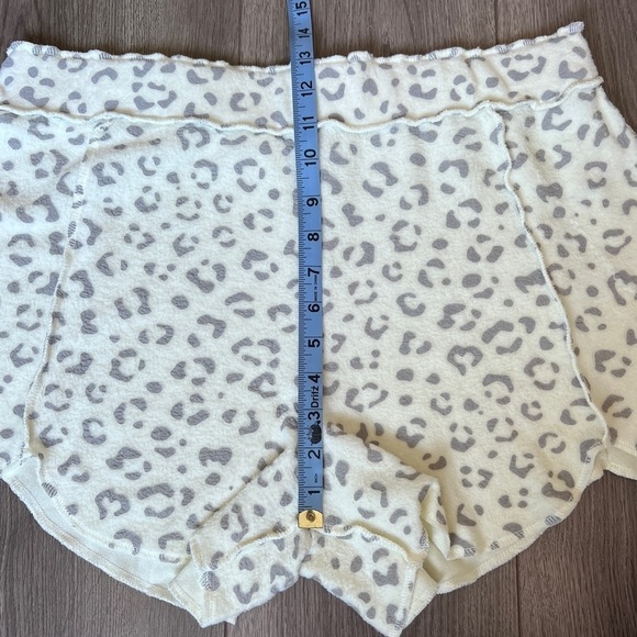 Free People Raincheck Shorts In Cream Combo Size Large - Picture 8 of 13
